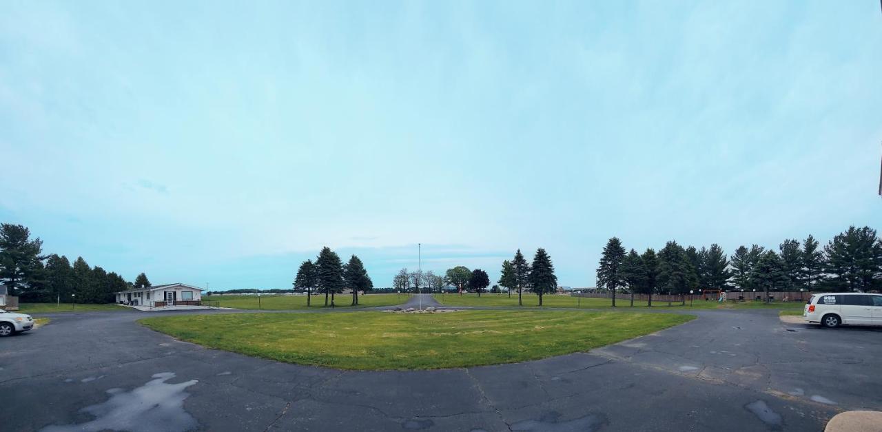 Skyview Motel - Prairie Du Sac Экстерьер фото
