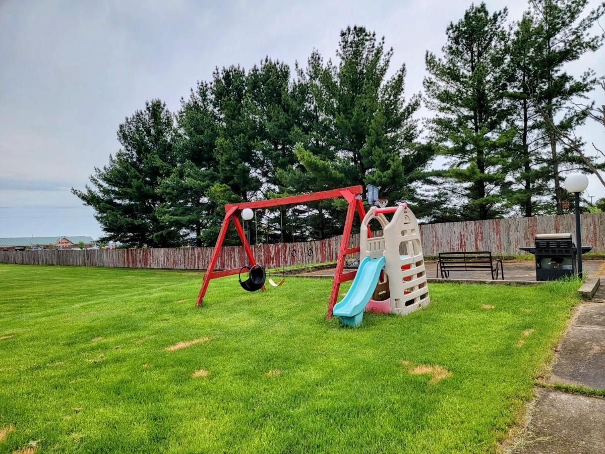 Skyview Motel - Prairie Du Sac Экстерьер фото